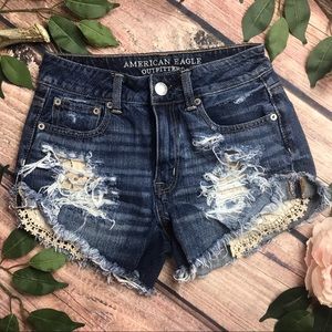 American Eagle Size 00 Hi Rise Festival Dark Distressed Lace Pocket Raw Hem Shor